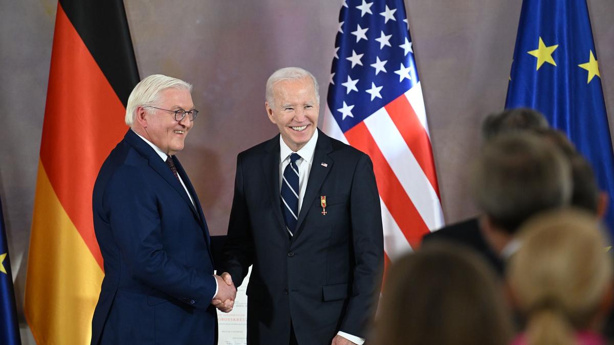 Biden Mit Höchster Deutscher Ehrung Ausgezeichnet | Aachener Zeitung